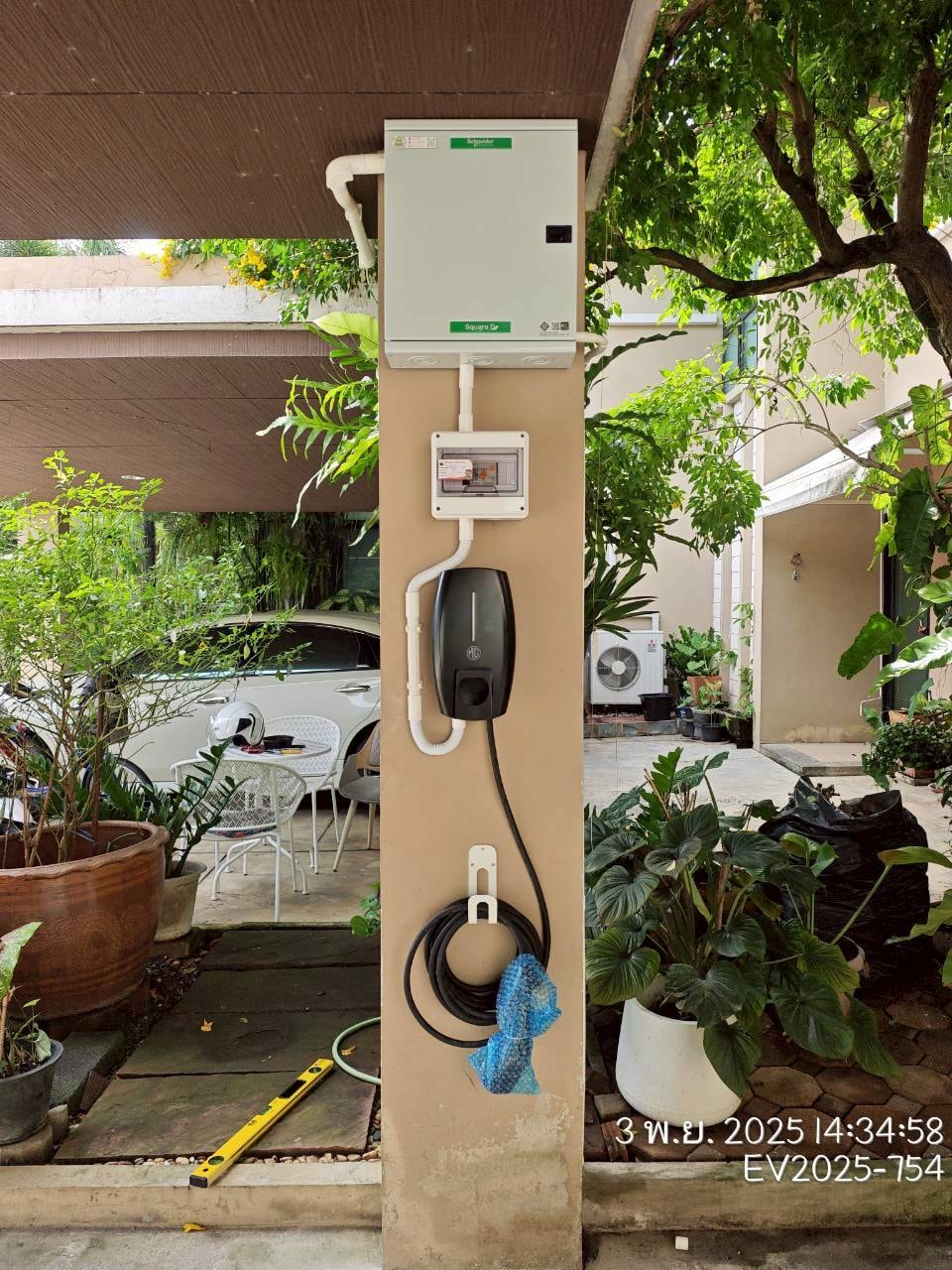 ติดตั้งที่ชาร์จรถไฟฟ้า ปทุมธานี