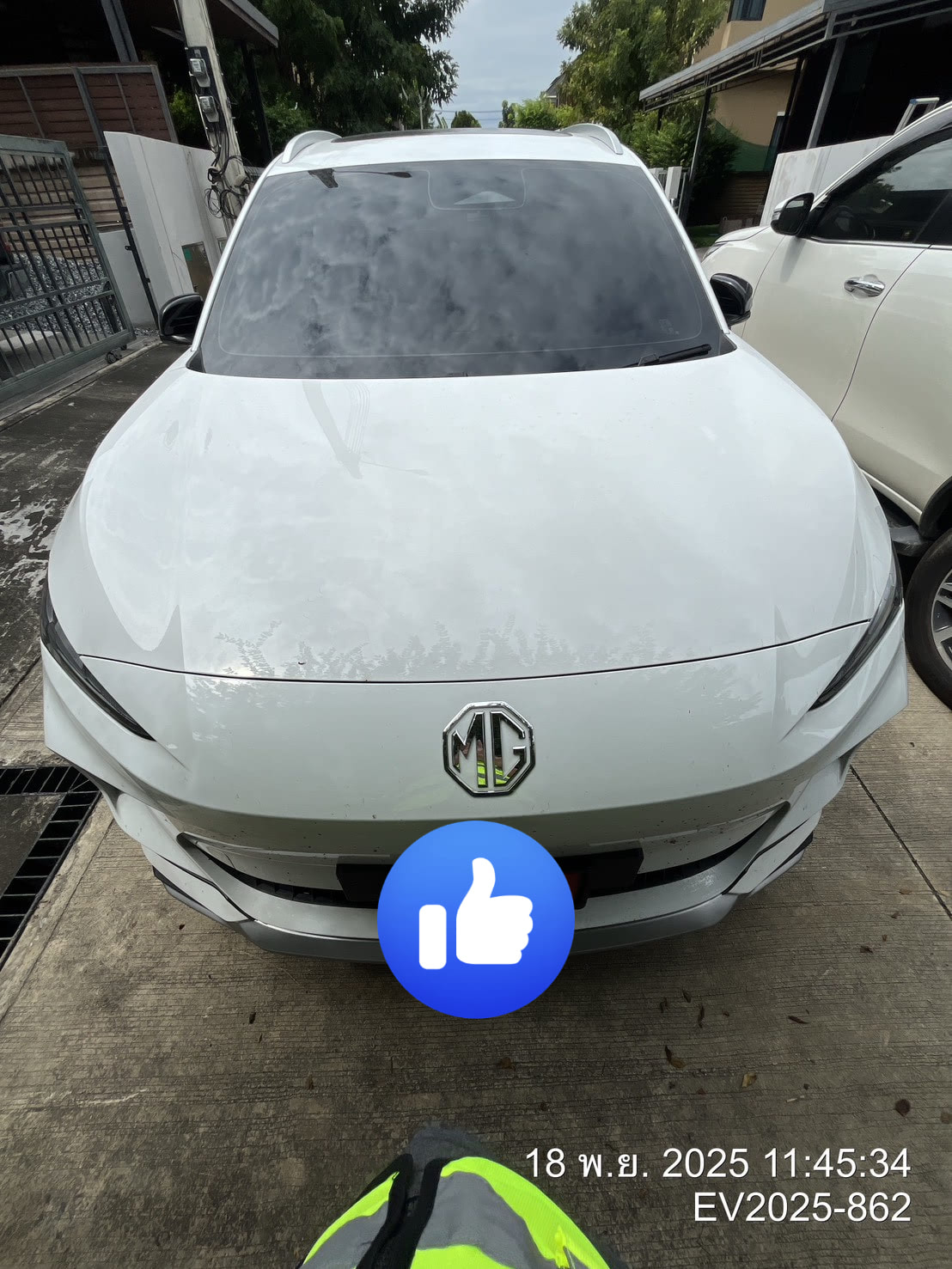 ผลงานงานติดตั้งเครื่องชาร์จรถไฟฟ้าที่บ้าน - Moose Master รับติดตั้ง Wall Charger