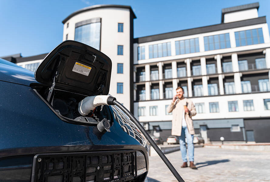 ติดตั้ง EV Charger ในโรงแรม เพิ่มต้นทุนหรือเพิ่มโอกาสทางธุรกิจ?
